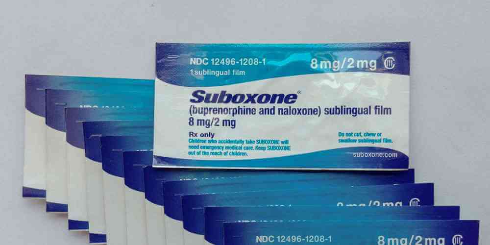 Mountainside Detox Team offers MAT medication like Suboxone (buprenorphine and naloxone)