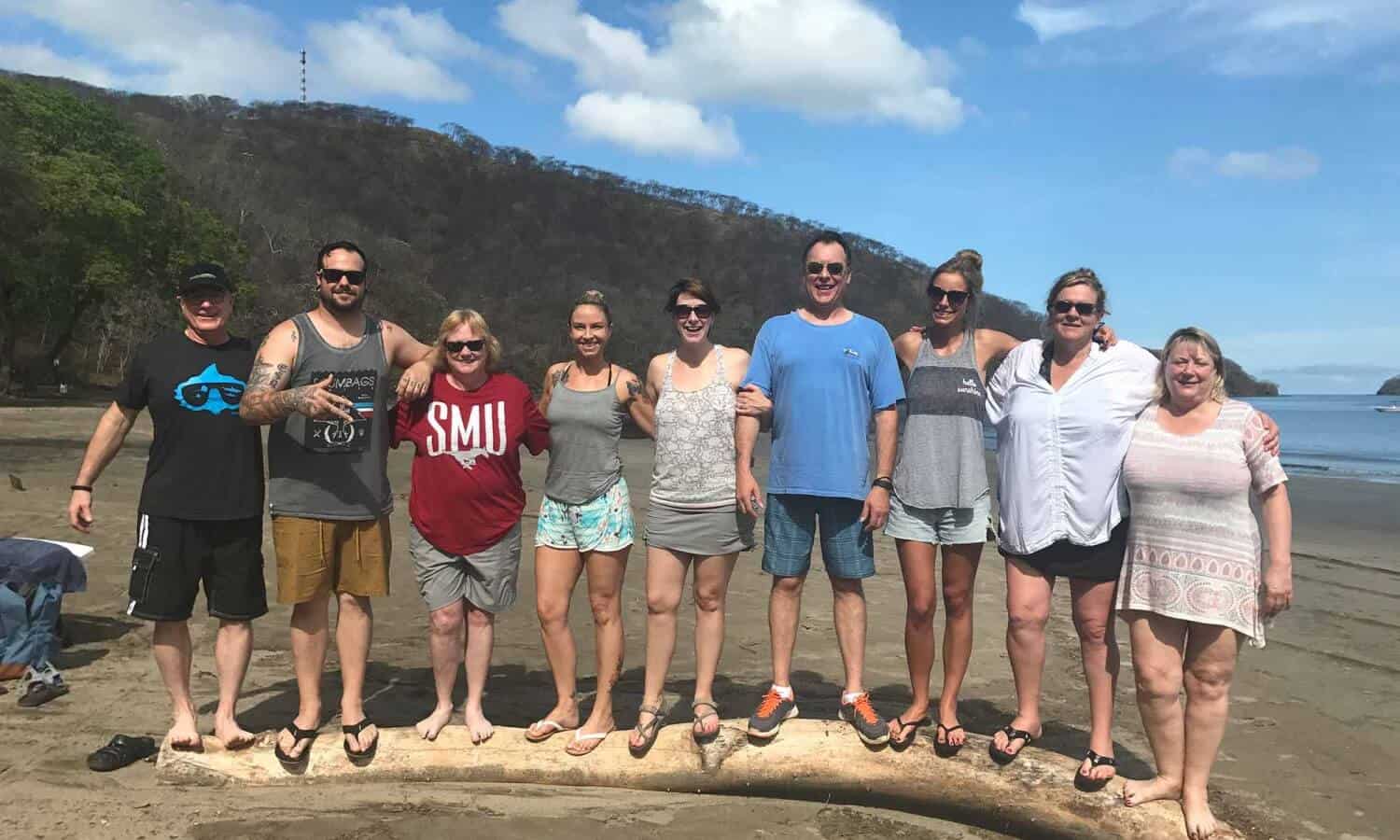 Group photo on beach at Mountainside Treatment Center Alumni 2017 Costa Rica trip